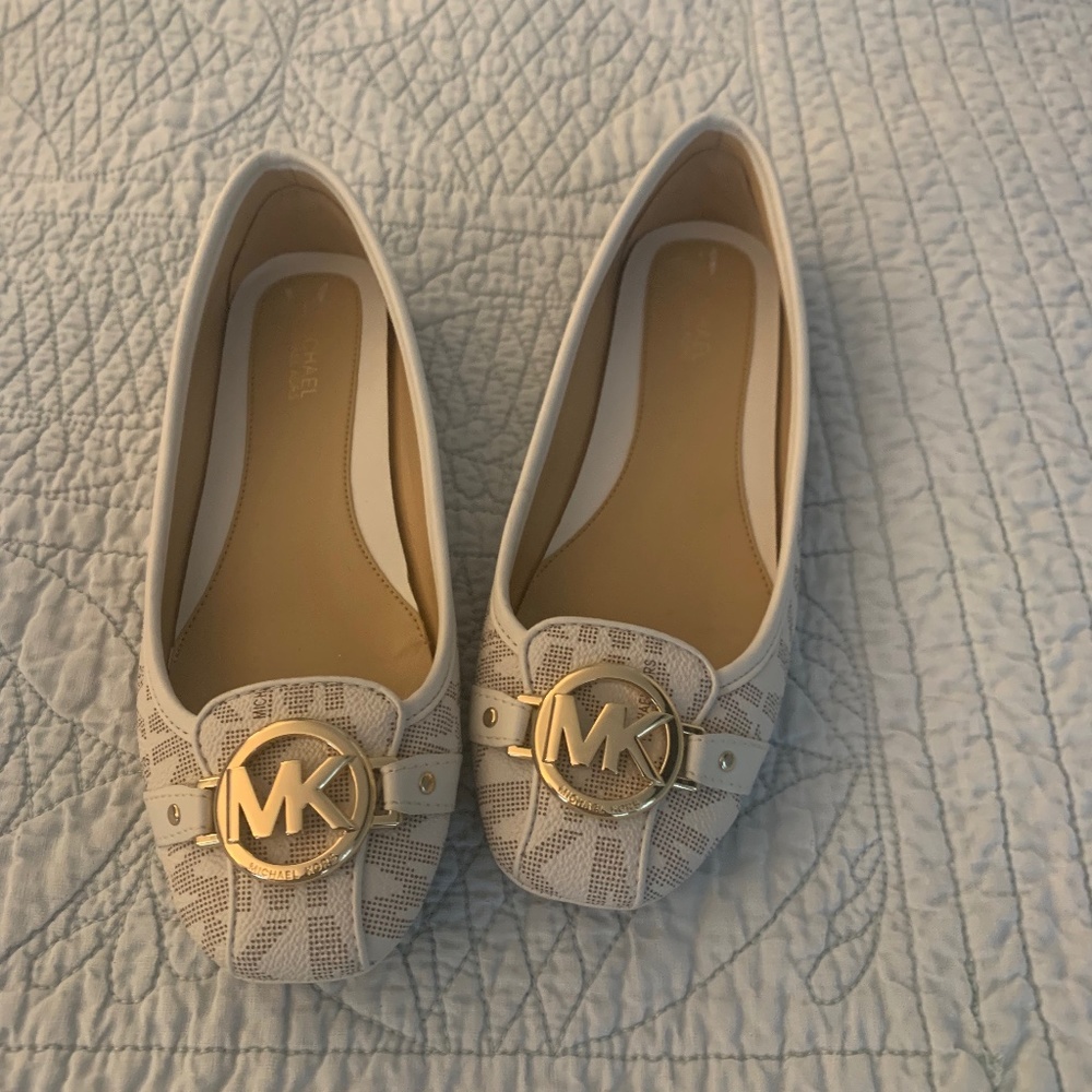 Michael Kors flats